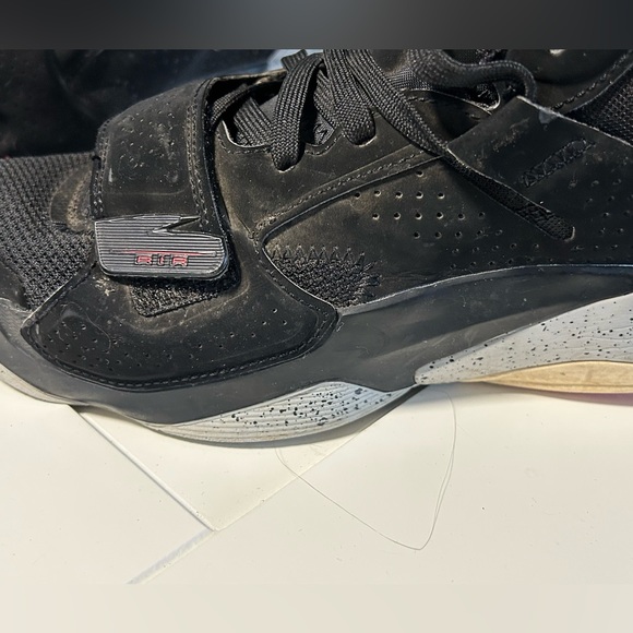 NIKE JORDAN Zion 2 black basketball shoe youth size 7 - Picture 5 of 8